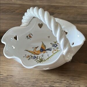 Vallauris White Ceramic fruits Basket with Bird Design